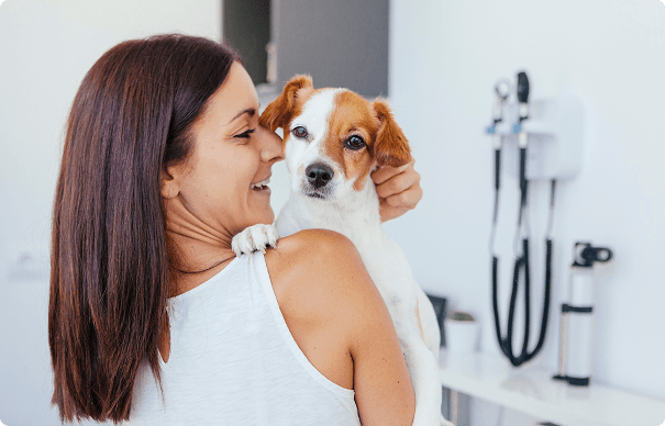 Médico em consulta virtual